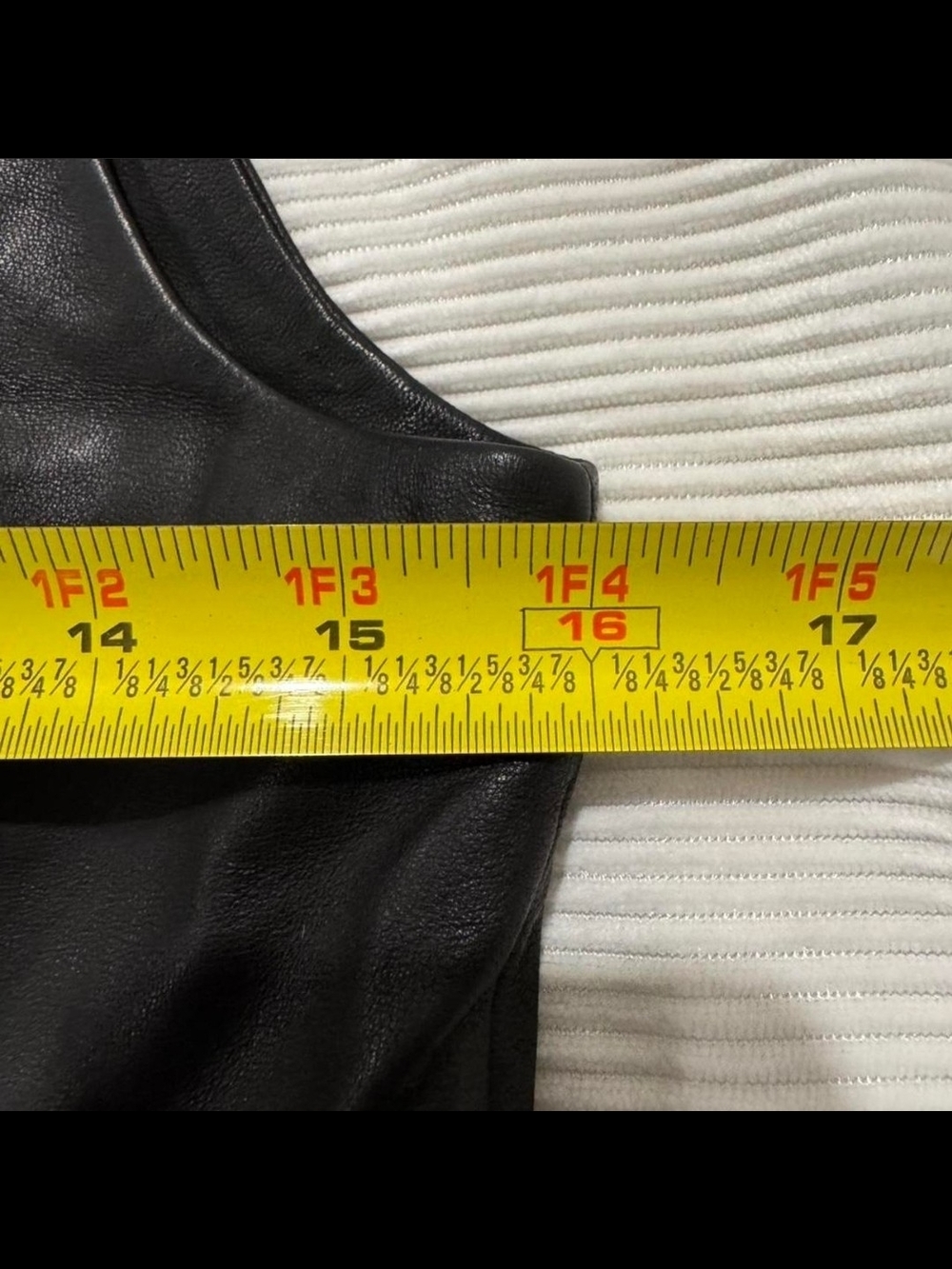 Madewell Black Leather Button Vest NM538 Size 2 - Picture 8 of 9